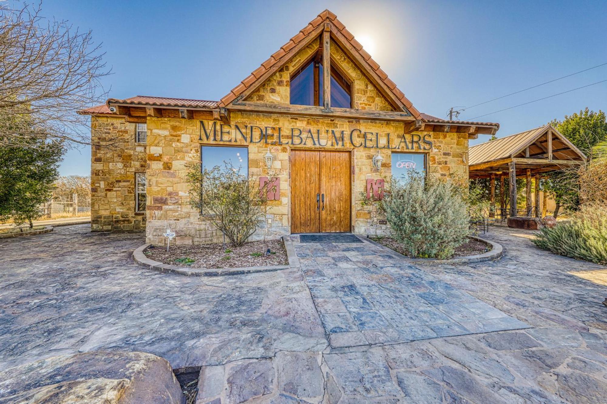 The Pecan @ Mendelbaum Winery Guest Cabins Villa Fredericksburg Bagian luar foto