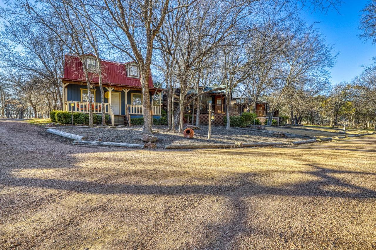 The Pecan @ Mendelbaum Winery Guest Cabins Villa Fredericksburg Bagian luar foto