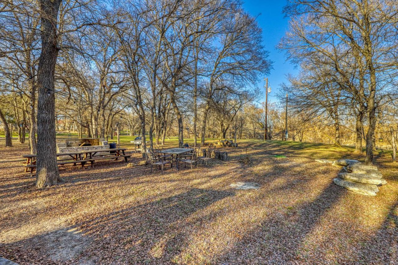 The Pecan @ Mendelbaum Winery Guest Cabins Villa Fredericksburg Bagian luar foto
