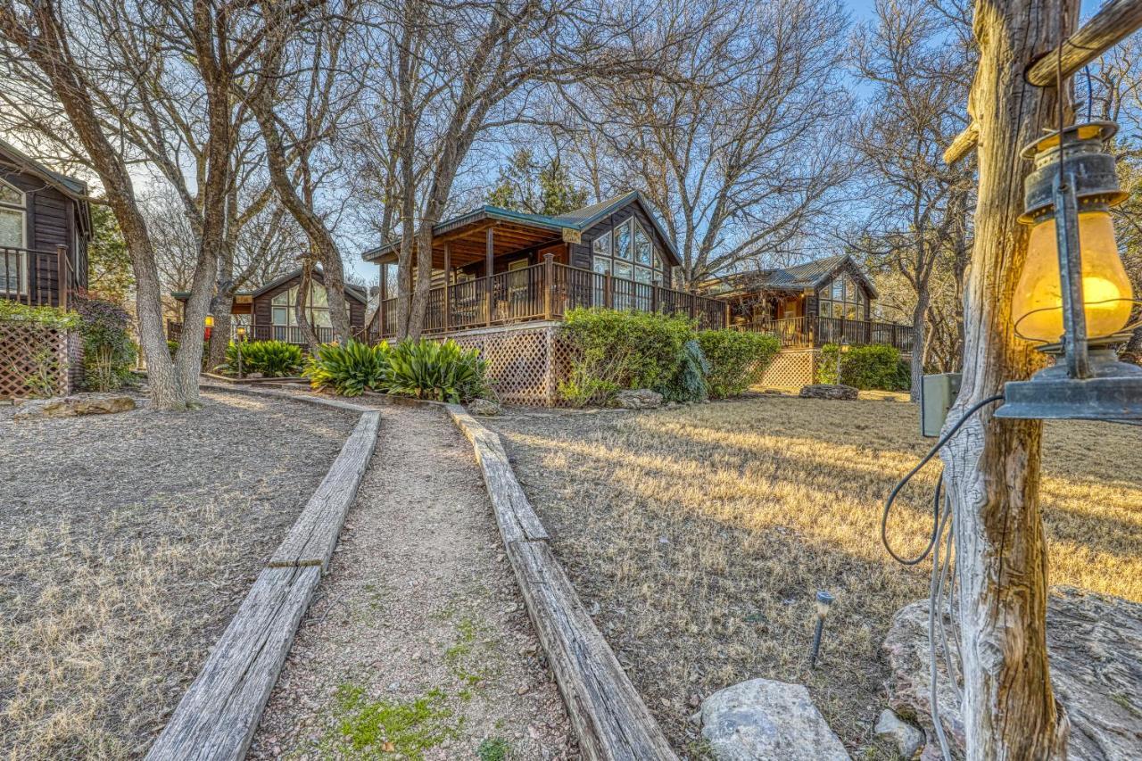 The Pecan @ Mendelbaum Winery Guest Cabins Villa Fredericksburg Bagian luar foto