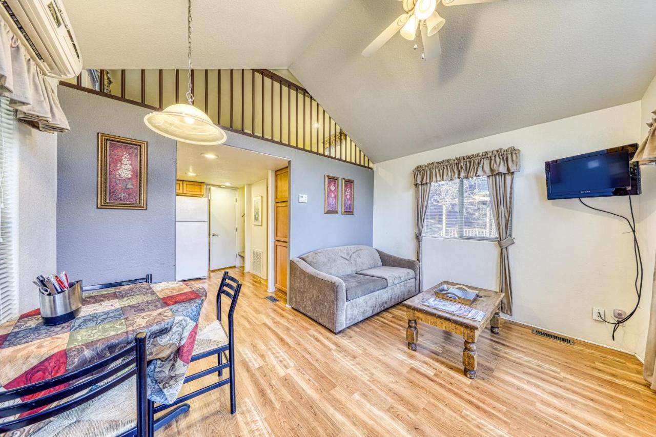 The Pecan @ Mendelbaum Winery Guest Cabins Villa Fredericksburg Bagian luar foto